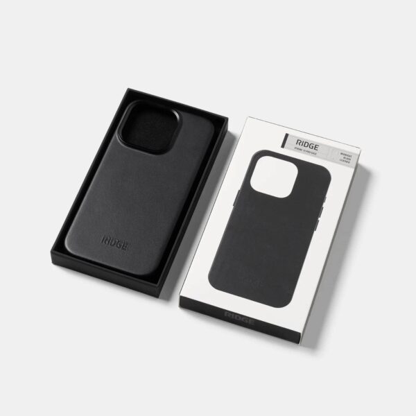 Iphone 15 Pro Midnight Black Leather