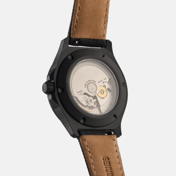 Titanium Field Watch 40mm Carbon Fiber 3k | Titanium - Image 2